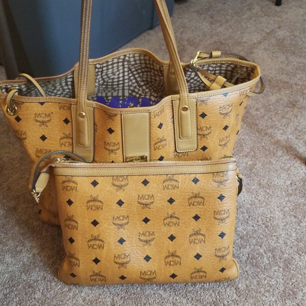 Handbag